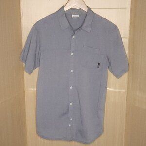 Columbia Mens Lightweight Blue Short Sleeve  Button Down Medium